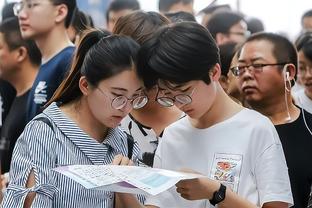 迪萨西：我们不能总是浪费这么多机会，同时还得加强防守